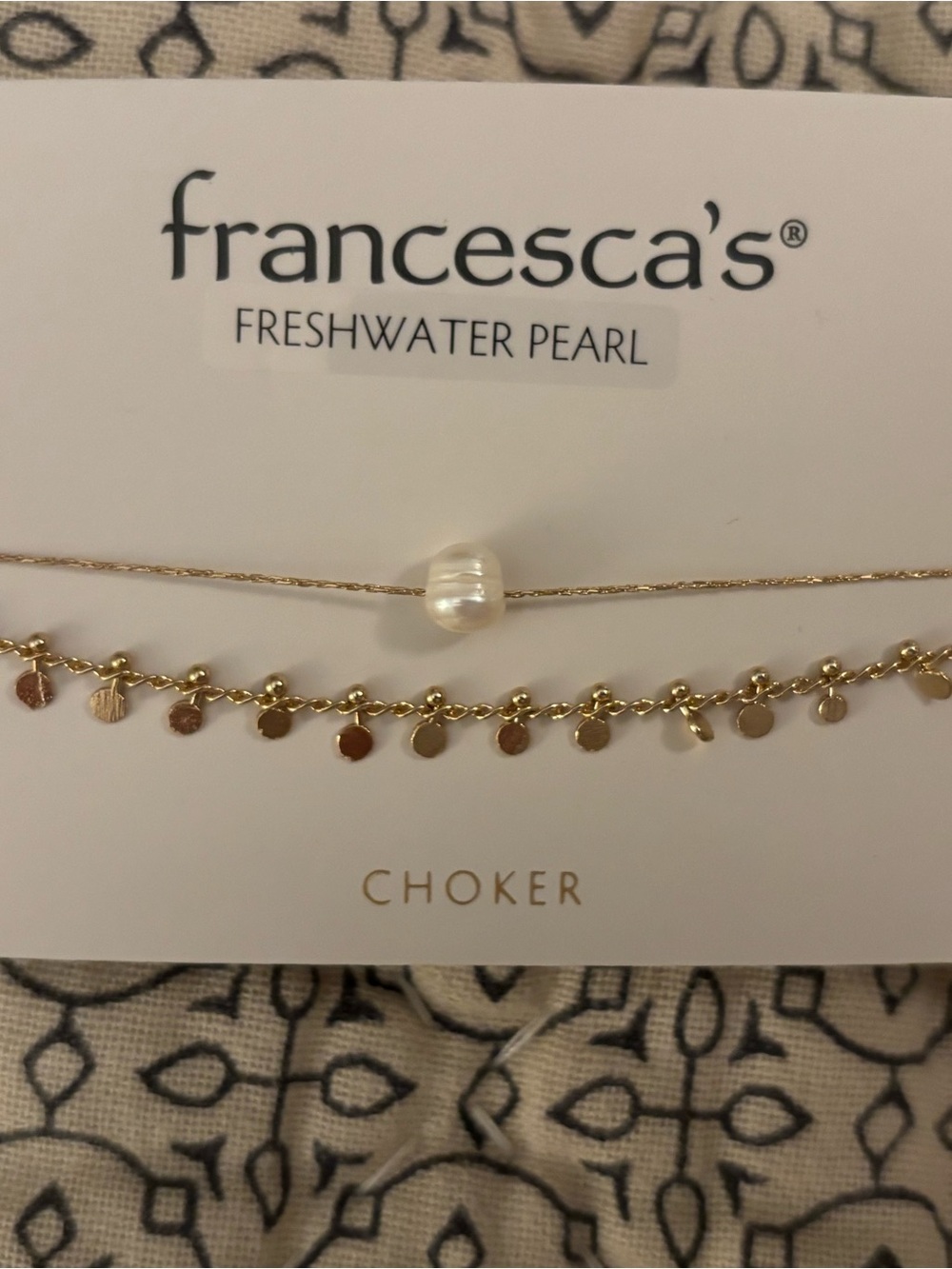 Francesca's Collections Gold and White Freshwater Pearl Double-Layer Choker - Picture 2 of 4